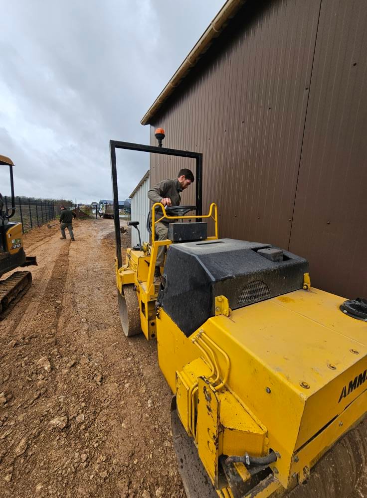 Rouleau compresseur dans le Calvados