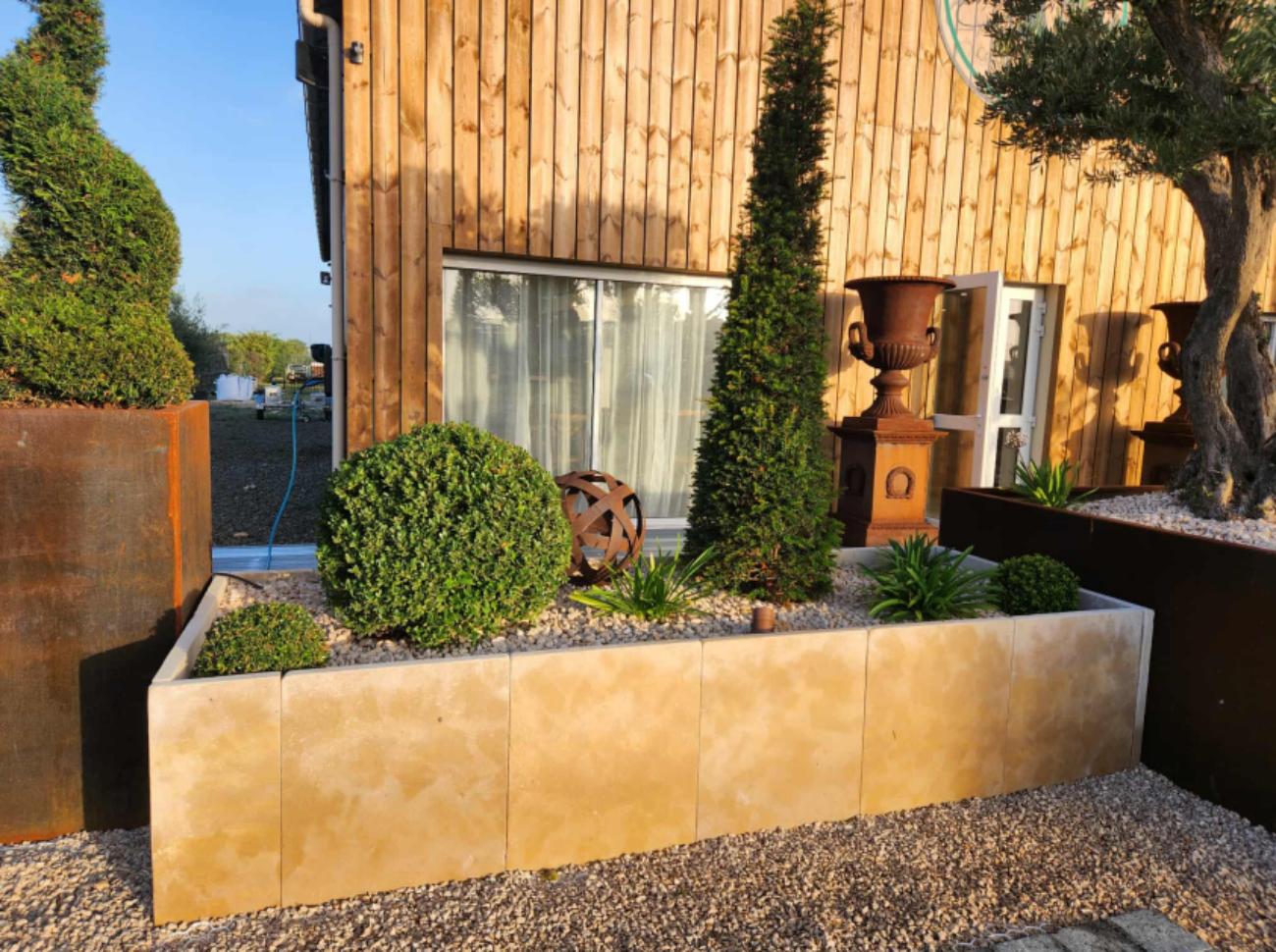 Jardinière en pierre